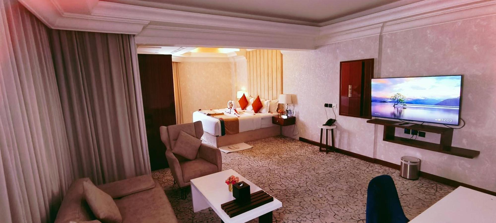 Ivory Inn Hotel Doha Qatar Экстерьер фото