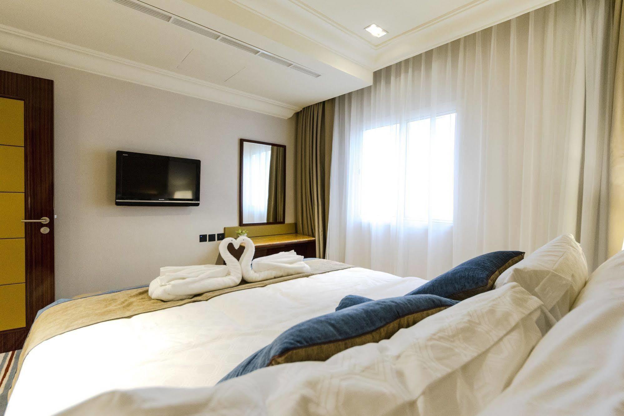 Ivory Inn Hotel Doha Qatar Экстерьер фото