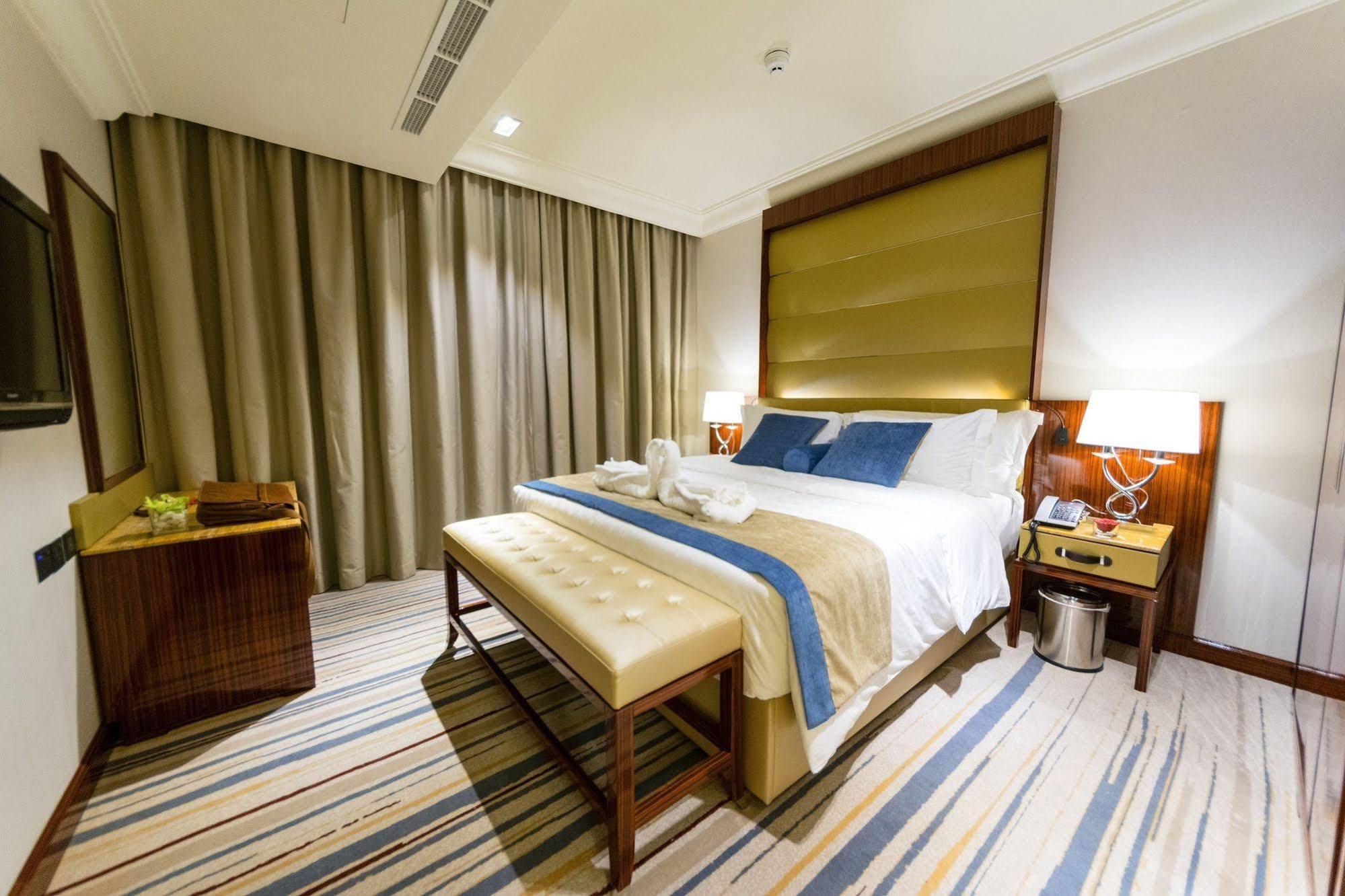 Ivory Inn Hotel Doha Qatar Экстерьер фото